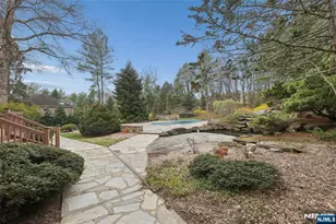 9 Toboggan Ridge Rd, Saddle River, NJ 07458 - Photo 9