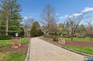 9 Toboggan Ridge Rd, Saddle River, NJ 07458 - Photo 5