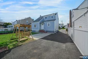 17 Highpark Pl, Clifton, NJ 07011 - Photo 17