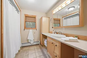 219 Snake Den Rd, Wanaque, NJ 07465 - Photo 29