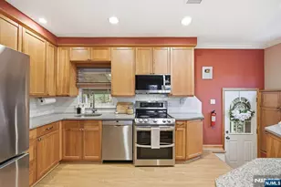 219 Snake Den Rd, Wanaque, NJ 07465 - Photo 15