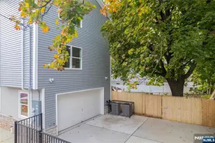 543 13th Ave, Newark, NJ 07103 - Photo 25