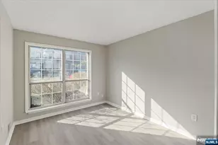 28 Boston Ct, Newark, NJ 07103 - Photo 21