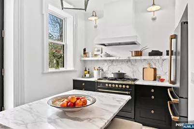 633 Jersey Avenue, Jersey City, NJ 07302 - Photo 11