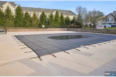 37 Mountainside Drive, Pompton Lakes, NJ 07442 - Photo 13