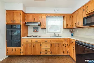 237 Skyline Lake Dr, Ringwood, NJ 07456 - Photo 17