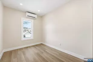 301 N Grove St, East Orange, NJ 07017 - Photo 21