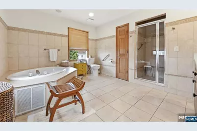 16 Arlington Boulevard, North Arlington, NJ 07031 - Photo 23