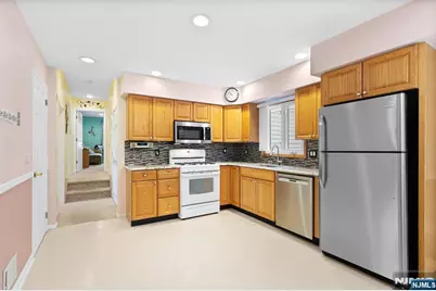 180 Rafkind Road, Bloomingdale, NJ 07403 - Photo 11