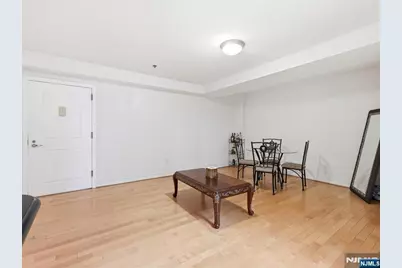 70 S Munn Avenue 202 #202, East Orange, NJ 07018 - Photo 5