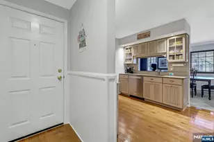 1712 Faulkner Ct, Mahwah, NJ 07430 - Photo 3