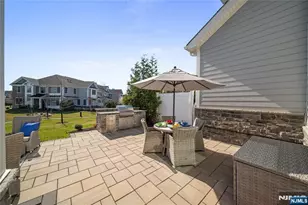 182 E Woodmont Circle 182, River Vale Township, NJ 07675 - Photo 25