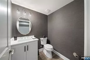 182 E Woodmont Circle 182, River Vale Township, NJ 07675 - Photo 27