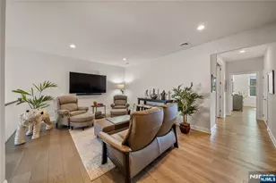 182 E Woodmont Circle 182, River Vale Township, NJ 07675 - Photo 15