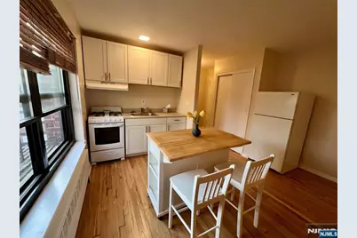 241 E Main Street 3A #3A, Bergenfield, NJ 07621 - Photo 3