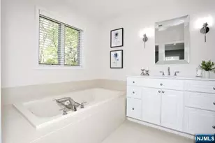 802 Whitney Ln, Allendale, NJ 07401 - Photo 17