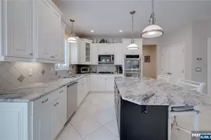 4 Reiher Ct, West Caldwell, NJ 07006 - Photo 11