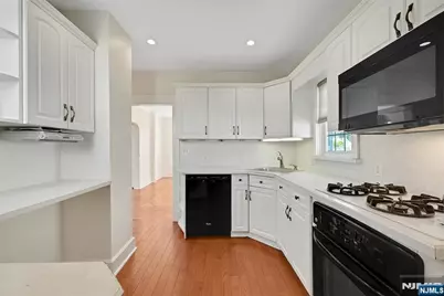 91 Belle Avenue, Maywood, NJ 07607 - Photo 11