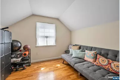 28 William Street, Rochelle Park Township, NJ 07662 - Photo 15