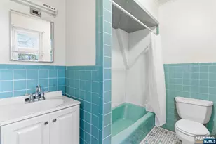 375 Westervelt Pl, Lodi, NJ 07644 - Photo 17