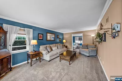 17 Burlington Road, Clifton, NJ 07012 - Photo 5