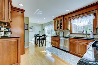 8 Loretta Lane, Jefferson Township, NJ 07438 - Photo 7