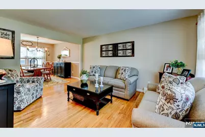 8 Loretta Lane, Jefferson Township, NJ 07438 - Photo 3