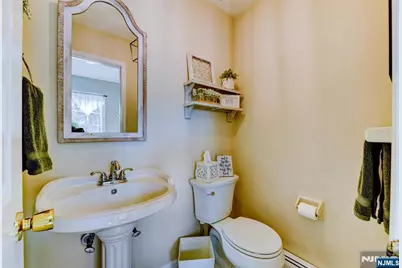8 Loretta Lane, Jefferson Township, NJ 07438 - Photo 11