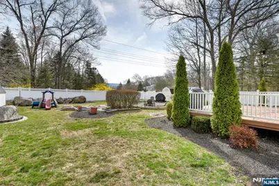 8 Loretta Lane, Jefferson Township, NJ 07438 - Photo 27