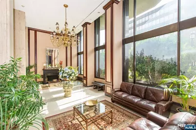 2077 Center Avenue 7G #7G, Fort Lee, NJ 07024 - Photo 3