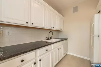 280 Main Street 305 #305, Little Falls Township, NJ 07424 - Photo 9