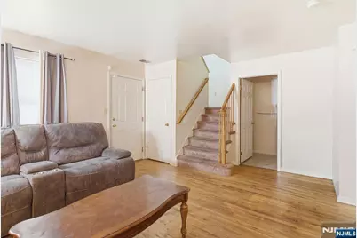 94 19th Avenue, Newark, NJ 07103 - Photo 9