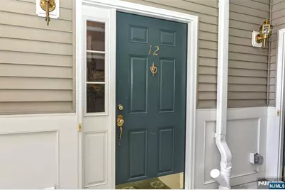12 Debruyle Court 806 #806, Hawthorne, NJ 07506 - Photo 3