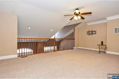 12 Debruyle Court 806 #806, Hawthorne, NJ 07506 - Photo 15