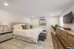 440 Yuhas Dr, Paramus, NJ 07652 - Photo 19