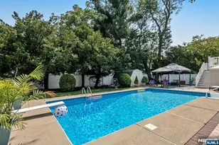 440 Yuhas Dr, Paramus, NJ 07652 - Photo 27