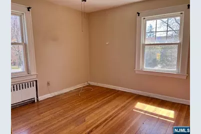 891 Ray Avenue, Ridgefield, NJ 07657 - Photo 15