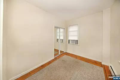 236 Rochelle Avenue, Rochelle Park Township, NJ 07662 - Photo 9