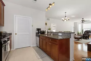 4137 Cory Ln, Elmwood Park, NJ 07407 - Photo 7