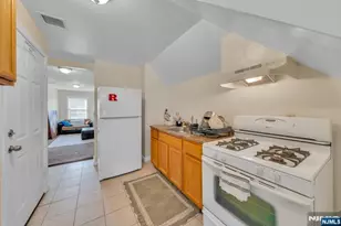 60 Hawthorne Ave, East Orange, NJ 07018 - Photo 33