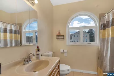 60 Hawthorne Avenue, East Orange, NJ 07018 - Photo 25
