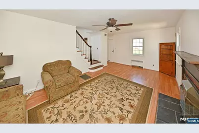 138 E Magnolia Avenue, Maywood, NJ 07607 - Photo 5