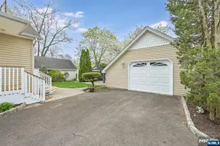 520 Hamilton Ave, Hasbrouck Heights, NJ 07604 - Photo 3