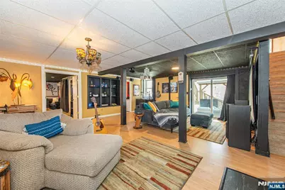 104 W Lionshead Drive, Wayne, NJ 07470 - Photo 25