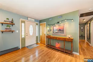 104 W Lionshead Dr, Wayne, NJ 07470 - Photo 3