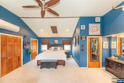104 W Lionshead Drive, Wayne, NJ 07470 - Photo 17