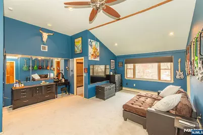 104 W Lionshead Drive, Wayne, NJ 07470 - Photo 19