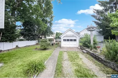 22 Center Street, Midland Park, NJ 07432 - Photo 25