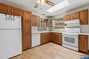 743 Coles St, Maywood, NJ 07607 - Photo 9