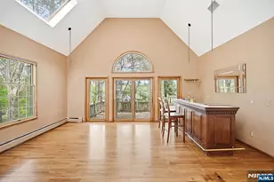 7 Trotters Ln, Mahwah, NJ 07430 - Photo 19